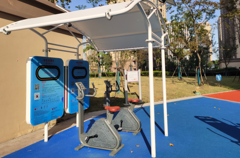 为民办实事全市首条小区市民智慧步道在虹口区开放