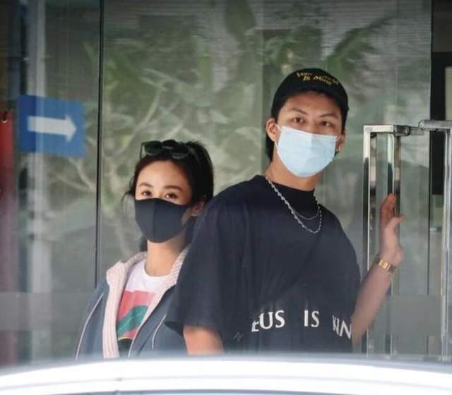 吴宗宪女儿被曝将结婚 与身价上亿男友交往5年 曾看4000万豪宅 全网搜