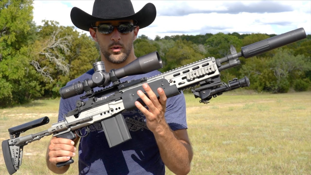 mk14ebr这把吃鸡里的空投枪曾经在越南被ak47打得满地找牙