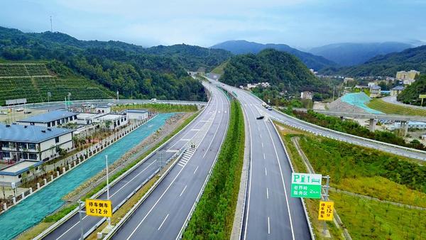 鄭西高速欒川至雙龍段正式通車運營|老界嶺隧道|鄭西高速|西峽縣|欒川