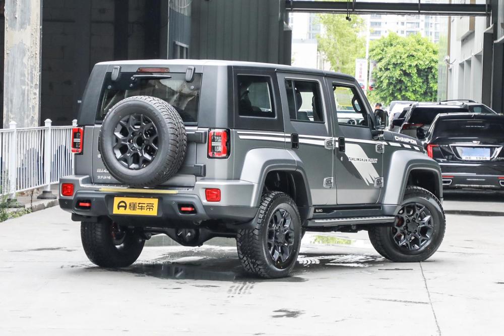 限量2021台 静态体验bj40环塔冠军版 越野范儿十足