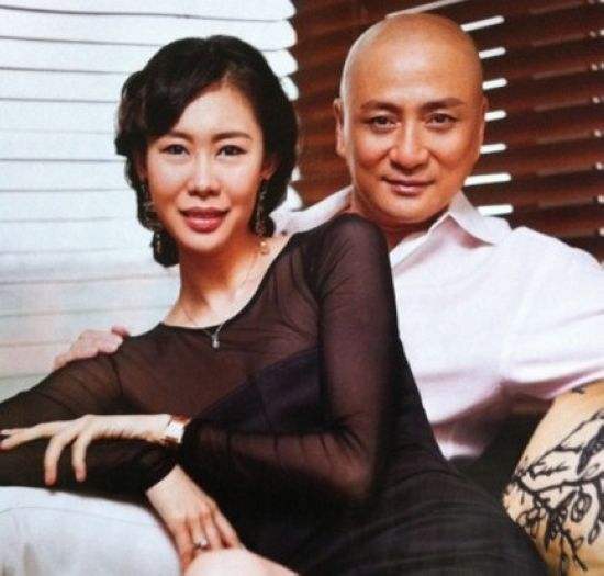 同框似两代人,网友调侃翁美玲来了|邹文静|李子雄|温兆伦|汤镇业