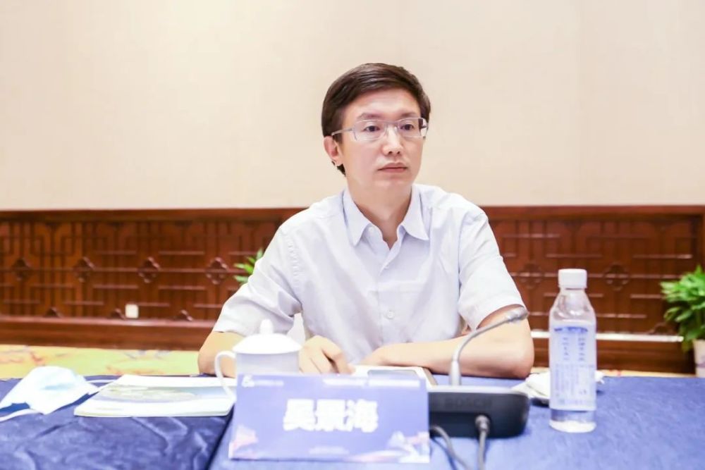 中国航运50人论坛走进连云港港口控股集团活动今日举行