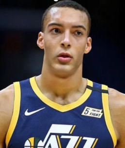nba 当NBA球星胡子剃掉长啥样？乔治还挺清秀的，哈登威慑力大大降低