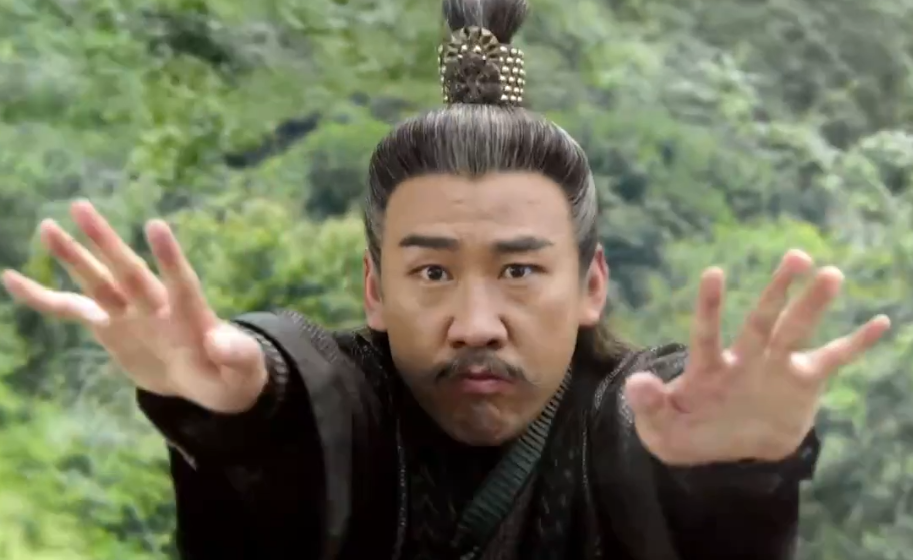 剑南更像是个占山为王的恶人头子,也许正因为如此,两人展开了一场恶战