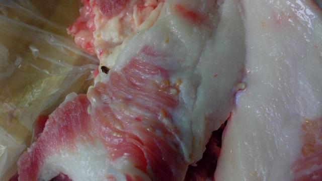 恶心大润发售卖发臭隔夜肉变质肉究竟如何鉴别