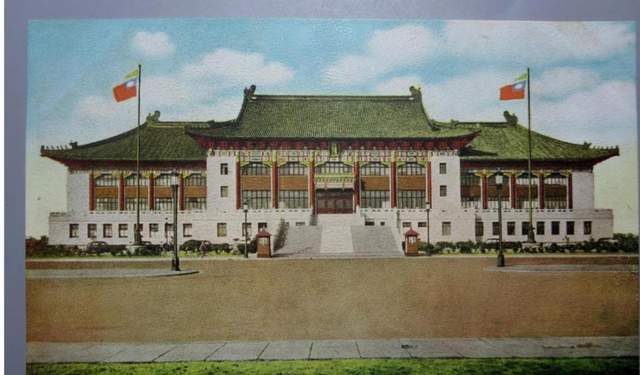 上海市政府大楼1945年,全面抗战胜利,上海各大舞厅结束了被日伪统治的