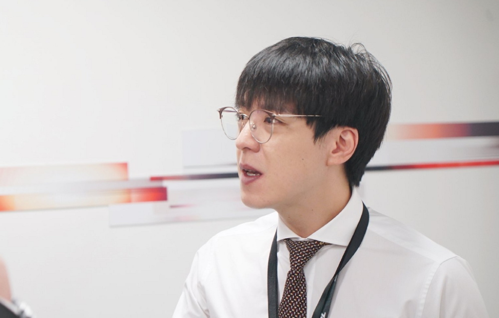 继lpl劲旅之后lck众将登上班机李哥komma放出狠话