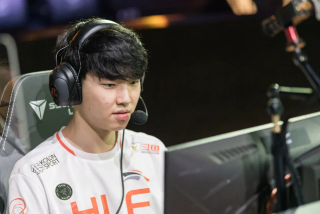 S11开赛在即！Chovy陷入“辱华”节奏可能被禁赛_腾讯新闻