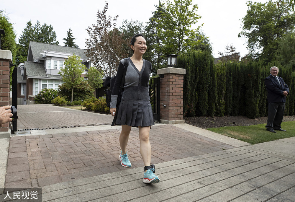 孟晚舟被非法拘押的3年容貌大变从婴儿肥变消瘦脚上留淤青