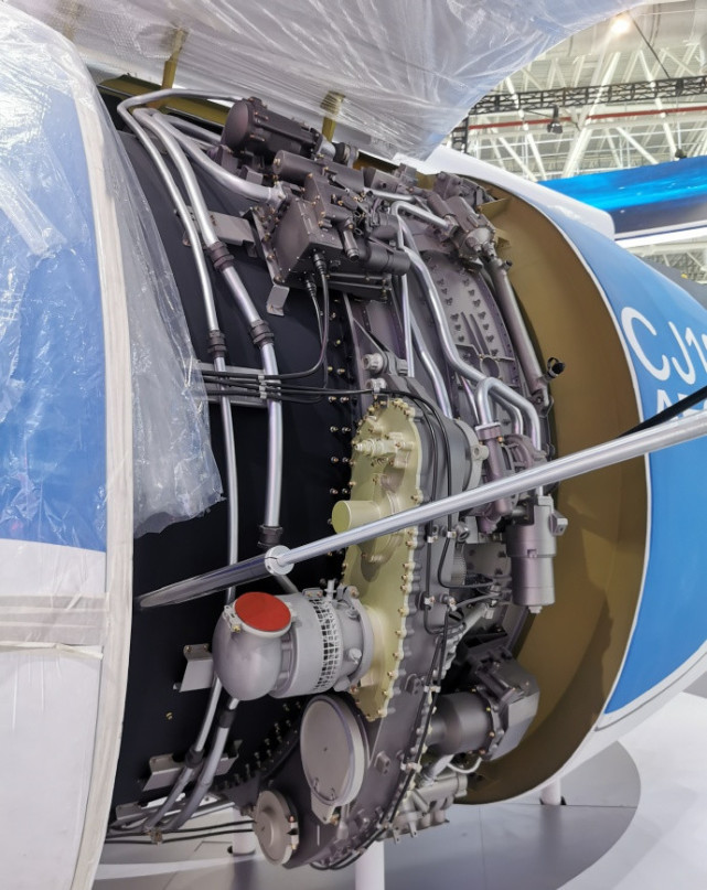 长江1000发动机亮相珠海,c919令波音如坐针毡,白宫:骑虎难下