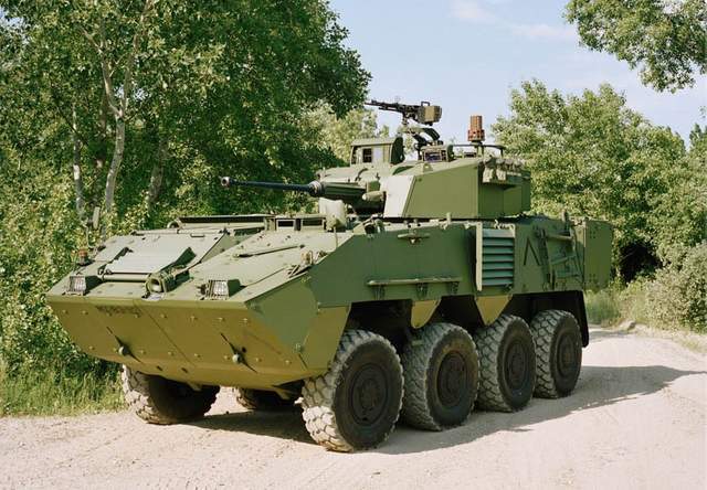 全球15种最顶级的8x8轮式装甲人员输送车