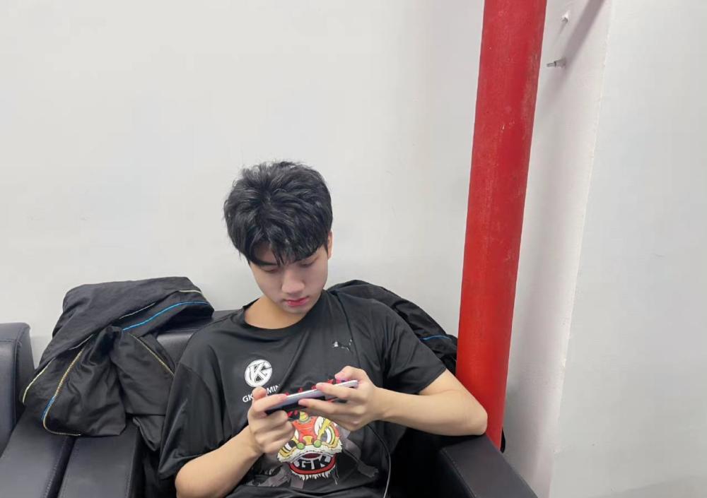 kpl:"其实gk很菜"?辰鬼迷惑发言人设倒塌,道歉却不被接受?