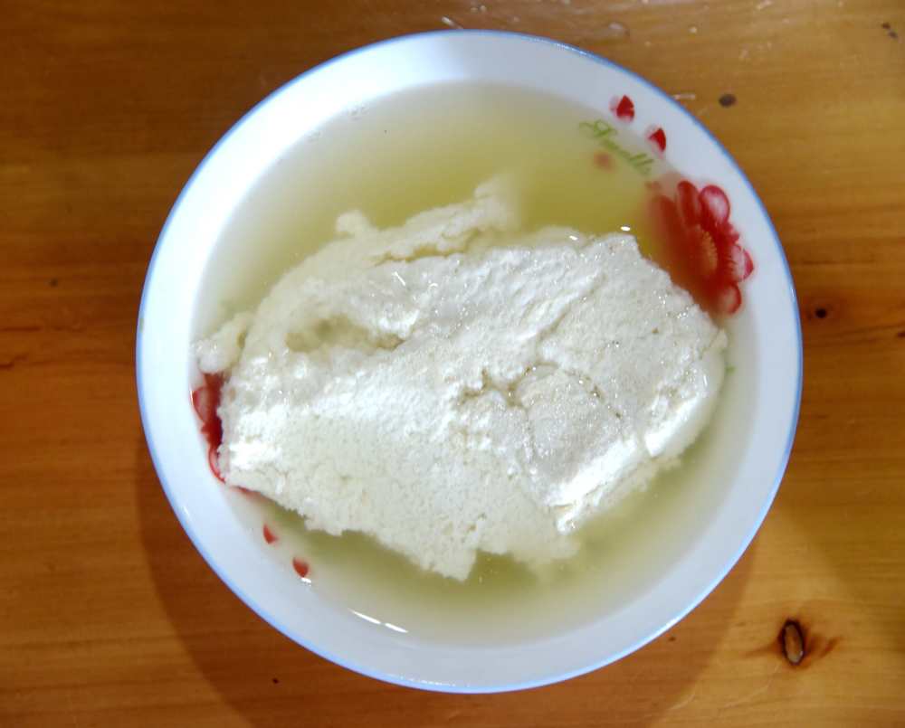 汉中菜豆腐.白建国 摄汉中锅贴.白建国 摄美味小吃——锅贴.白建国 摄