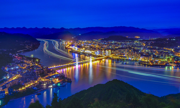 天生云阳老品牌点亮城市新定位