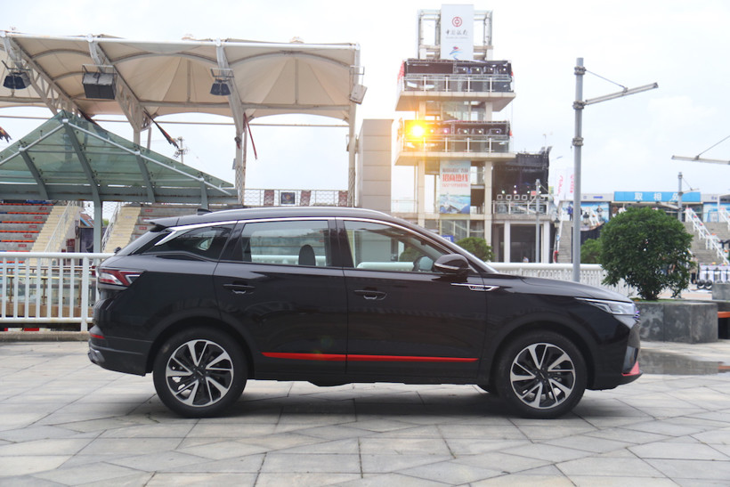 东风风神ax7马赫版上市售959万元起