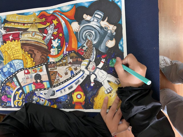 当代杯获奖绘画作品儿童画奋斗中的祖国