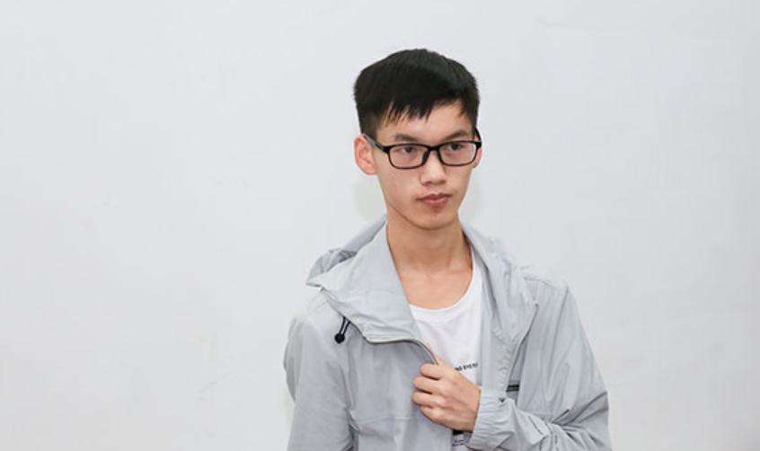 山东寒门贵子林万东713分考清华工地搬砖凑学费如今怎样了