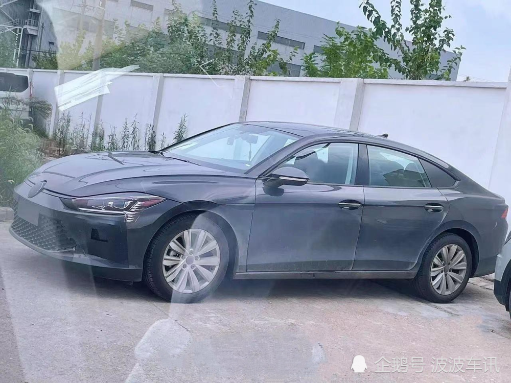 全新大眾凌渡高清實車照片曝光 前臉獨立個性 側面流線感很強 中國熱點