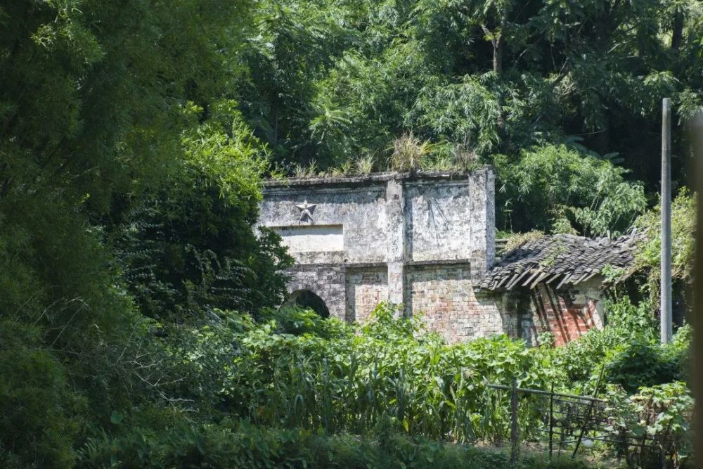 石龙镇大虞村为抗战烽火中的钟山进步教育延续星星之火