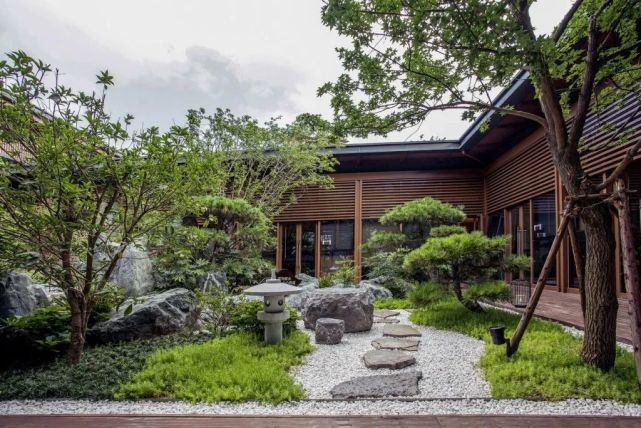 花园管家怎样打造一个雅致禅意的日式庭院