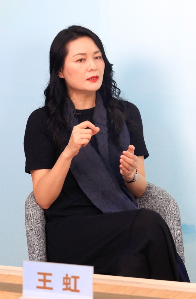 "大师艺术课"|从舞台到讲台 王虹讲述艺者初心_腾讯新闻