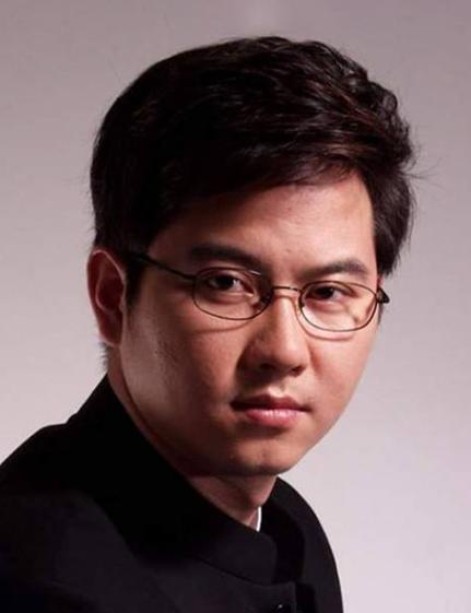 赵川:"踩"2任前妻上位,3婚娶小16岁娇妻,为何成情感主持