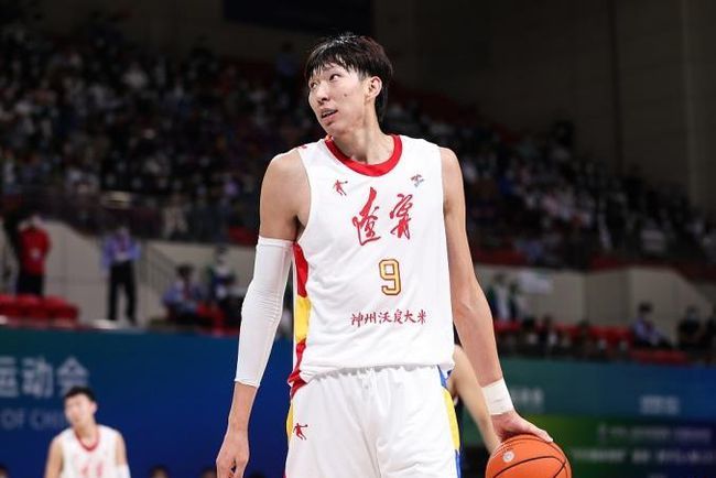 cba 自毁前程？CBA胡明轩代言争议品牌，赵睿事件再次上演，姚明无语