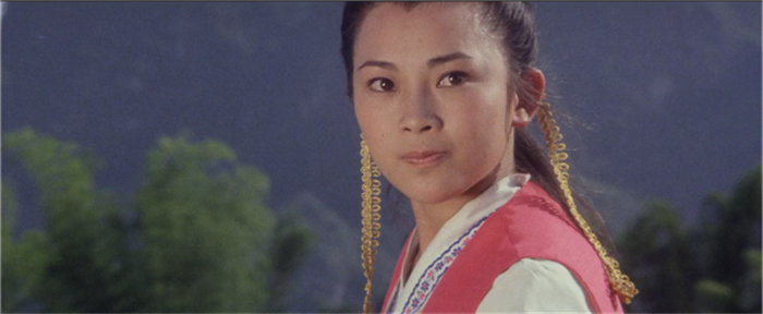 37年前,这部电影延续了《少林寺》的辉煌,女二号坐拥上亿身家