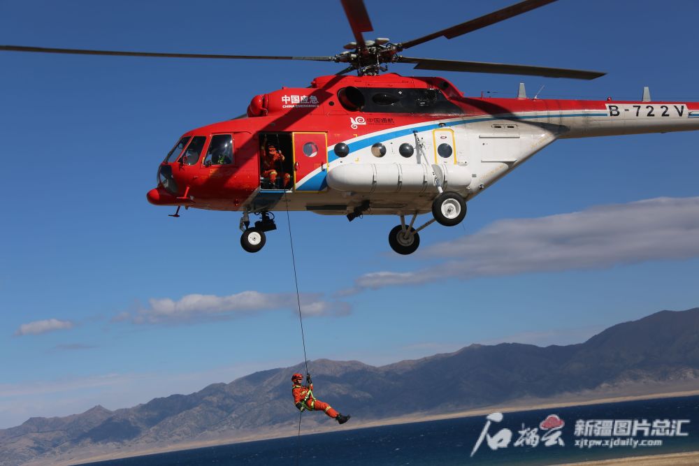 伊犁州森林消防:航空巡护提升森林防火能力