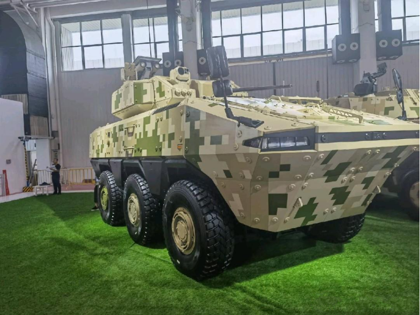 水平远超解放军现役的zsl-92系列轮式装甲车和zbl-08系列轮式步兵战车