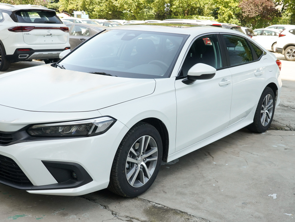 十一代思域上市,质感更好,全系四缸1.5t,压榨182马力油耗5.9l_腾讯新