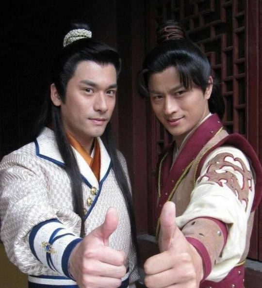 由他扮演的灵禅子外表英俊潇洒,玩世不恭.