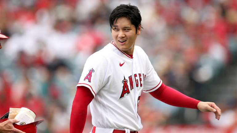 "二刀流"明星大谷翔平面临未来抉择:我喜欢天使但也想赢球!_腾讯新闻