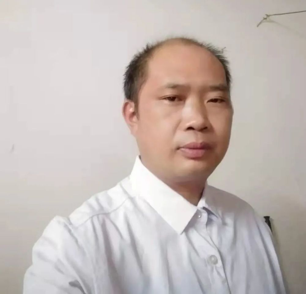 诗选刊|李银军:呻吟是弱者的口号