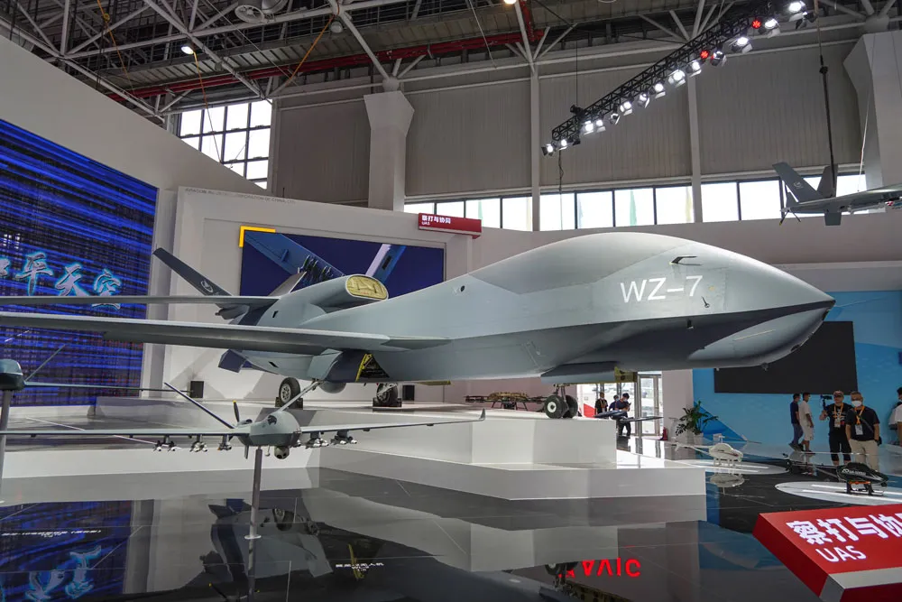 虽然wz-7型无人机的机载设备,机载设备的任务能力都没有曝光,但大伊万