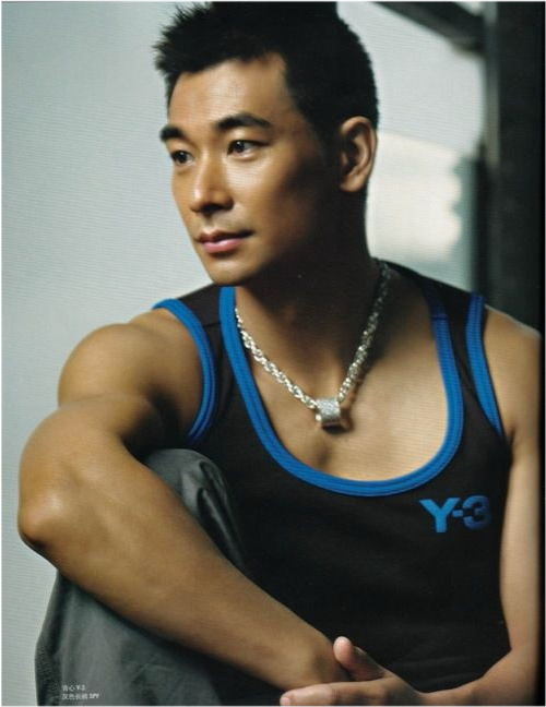 赵文卓在演艺圈浮浮沉沉几十年如今49岁因一档综艺节目而再度出圈