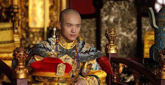 顺治皇帝病危时,并不想把皇位传给康熙,而想传给另一人