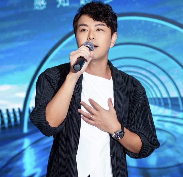 tvb小生萧正楠疑遭雪藏一年无剧可拍或将约满离巢北上发展