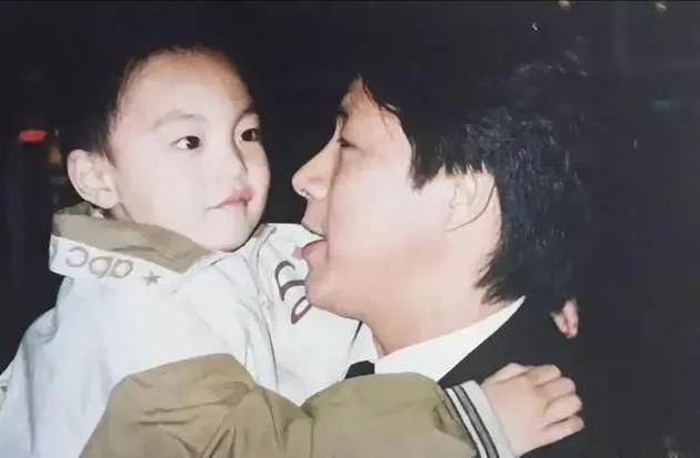 小明轩 CBA球星之阳光少年胡明轩——跨越大半个中国的追梦之路