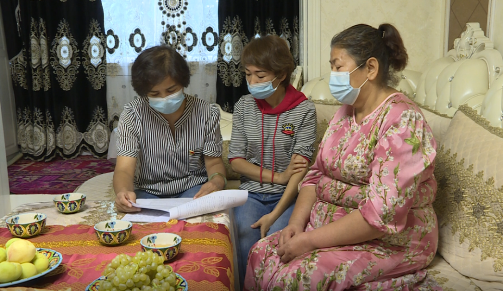 新疆的人口发展白皮书引发若羌县各族干部群众热烈反响