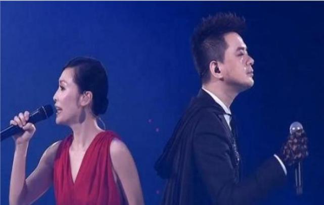 如今51岁如妙龄少女身价数亿|王菲|彭羚|林海峰