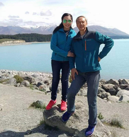 他几乎没演过好人,曾因妻子病逝差点自杀,现二婚妻又患"恶疾"