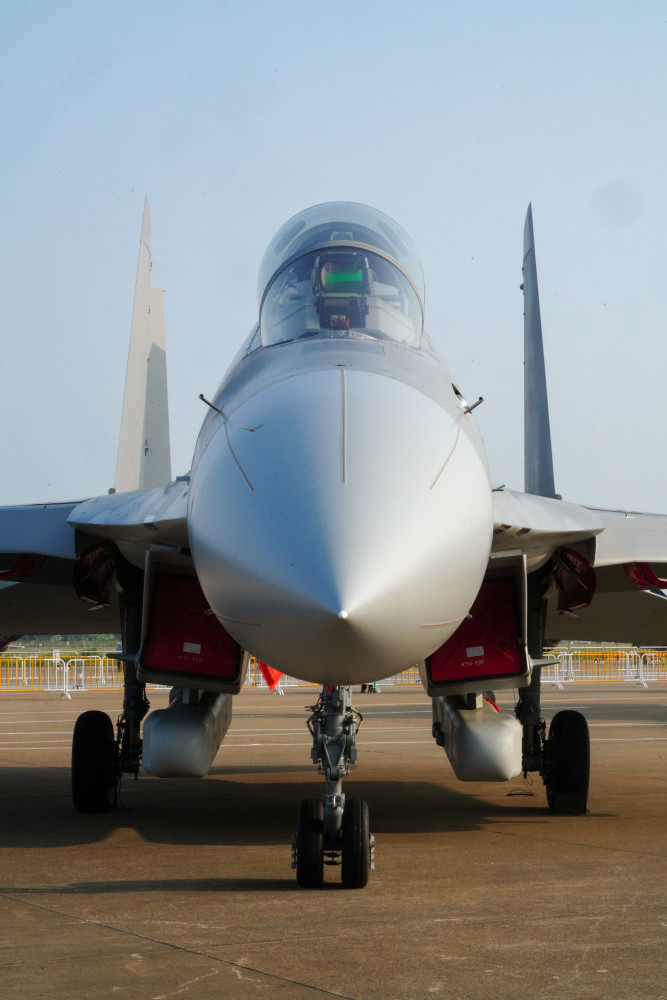 第十三届中国航展参展飞机超100架!运-20,歼-16d,空警-500,还有轰-6k!