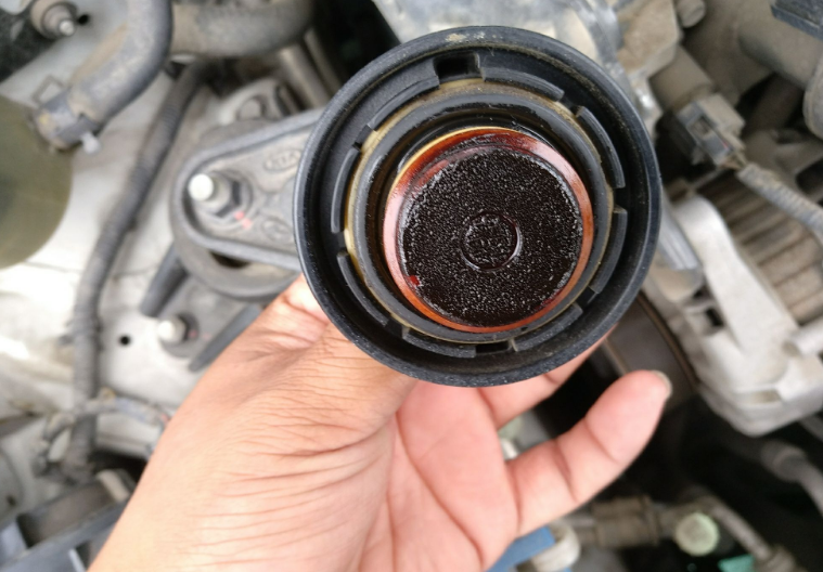 车辆换完机油,动力却降低,油耗也升高,可能是这些原因造成的