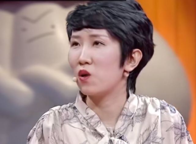 继李雪琴之后铁岭又出一位女脱口秀演员张踩玲的表演太好笑