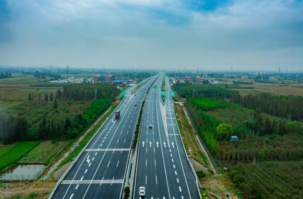山东首条智慧高速公路京台高速泰枣段改扩建通车
