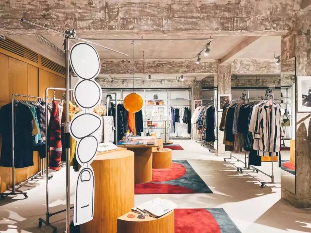 即将入深的先锋时装labelhood打造沉浸式创意空间