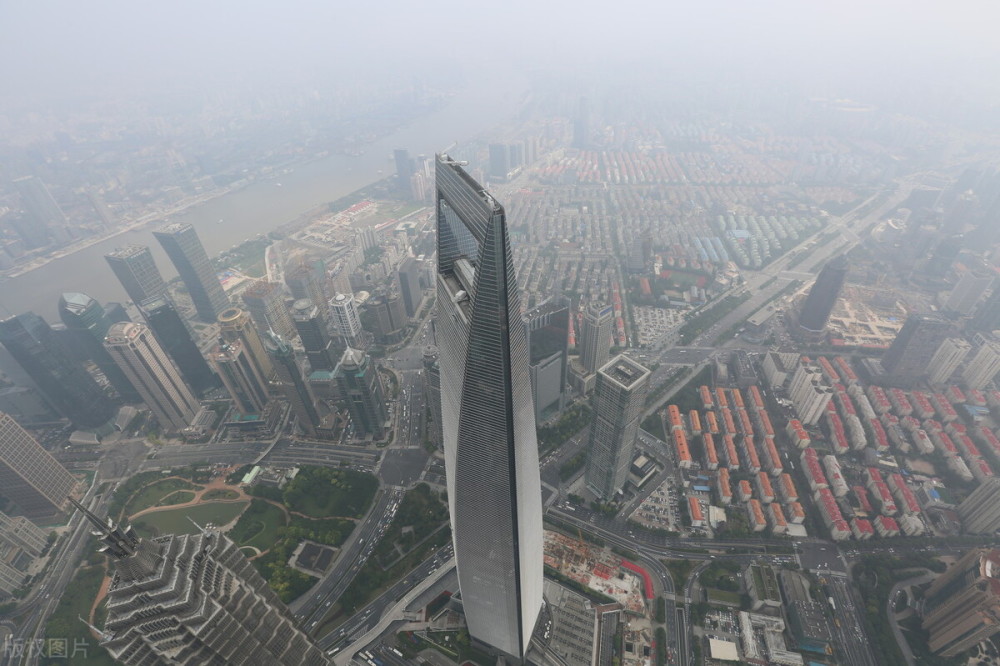 高楼人口_高楼数量全球首位的城市,100米高楼有4000座,就位于我国