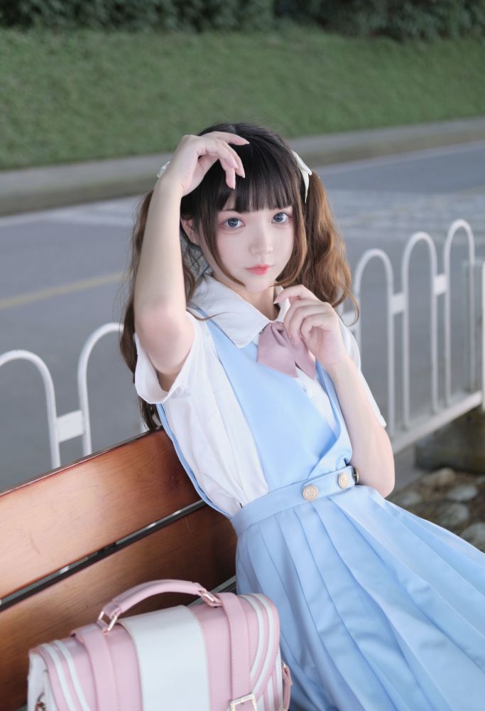 jk少女双马尾小朋友